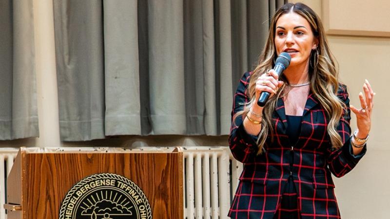 Lessons in Leadership keynote Kristen Hadeed 11-25